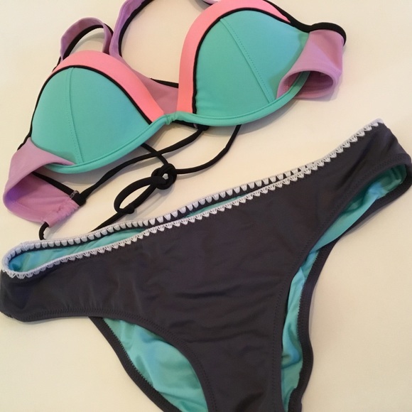 Shade & Shore bikini / hipster bottom & halter top - Picture 3 of 8
